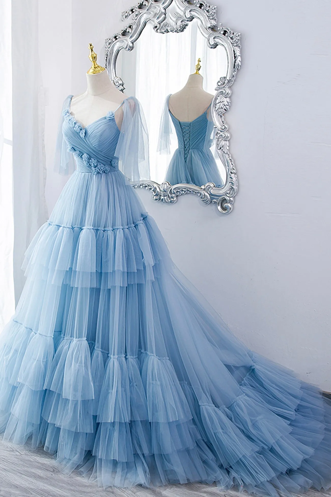 A-Line Tulle Long Prom Dresses V-Neck Spaghetti Strap Long Princess Dresses