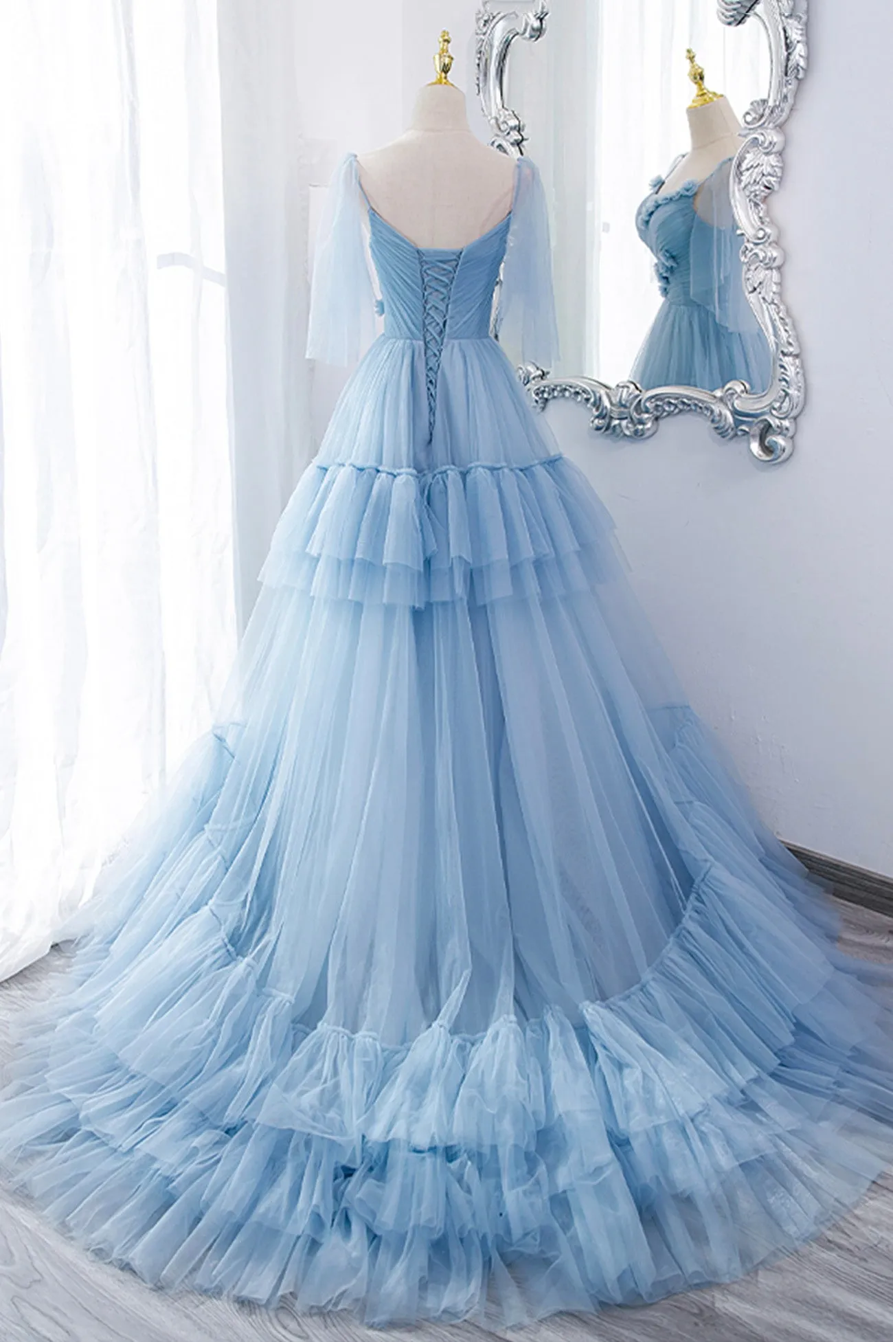 A-Line Tulle Long Prom Dresses V-Neck Spaghetti Strap Long Princess Dresses