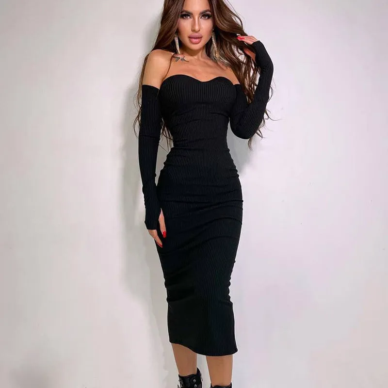 BerryBetty - Aimee Strapless Knitted Midi Dress