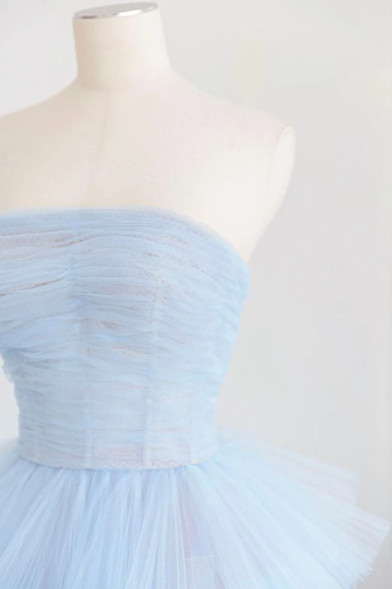 Blue Layers Tulle Long Prom Dresses A-Line Strapless Evening Dresses