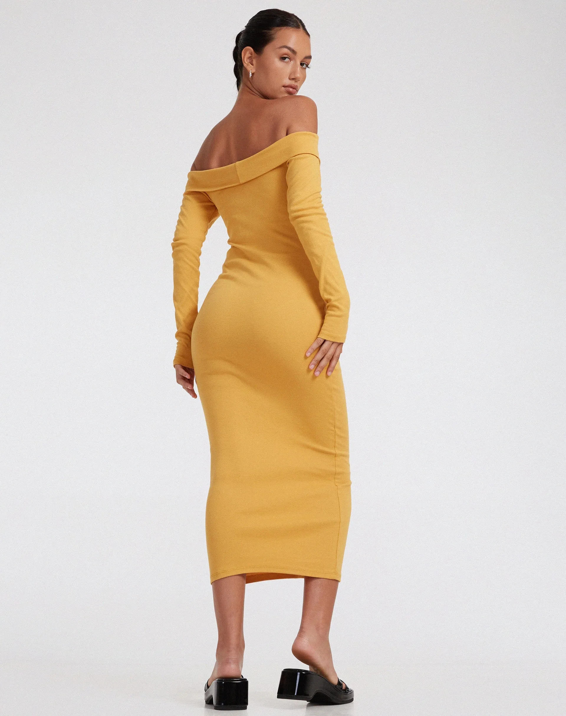 Shiloh Long Sleeve Dress in Rib Yolk Yellow