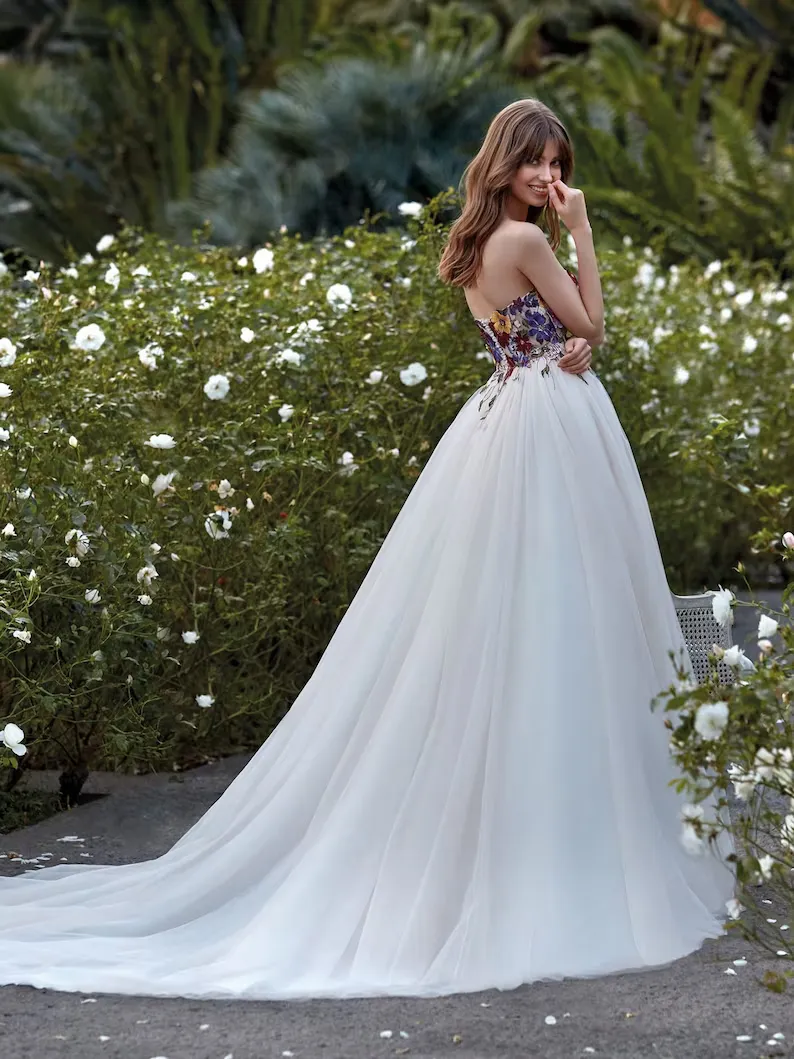 Unique Sweetheart White Long Prom Dress Gorgeous Floral Evening Gowns #QWE038