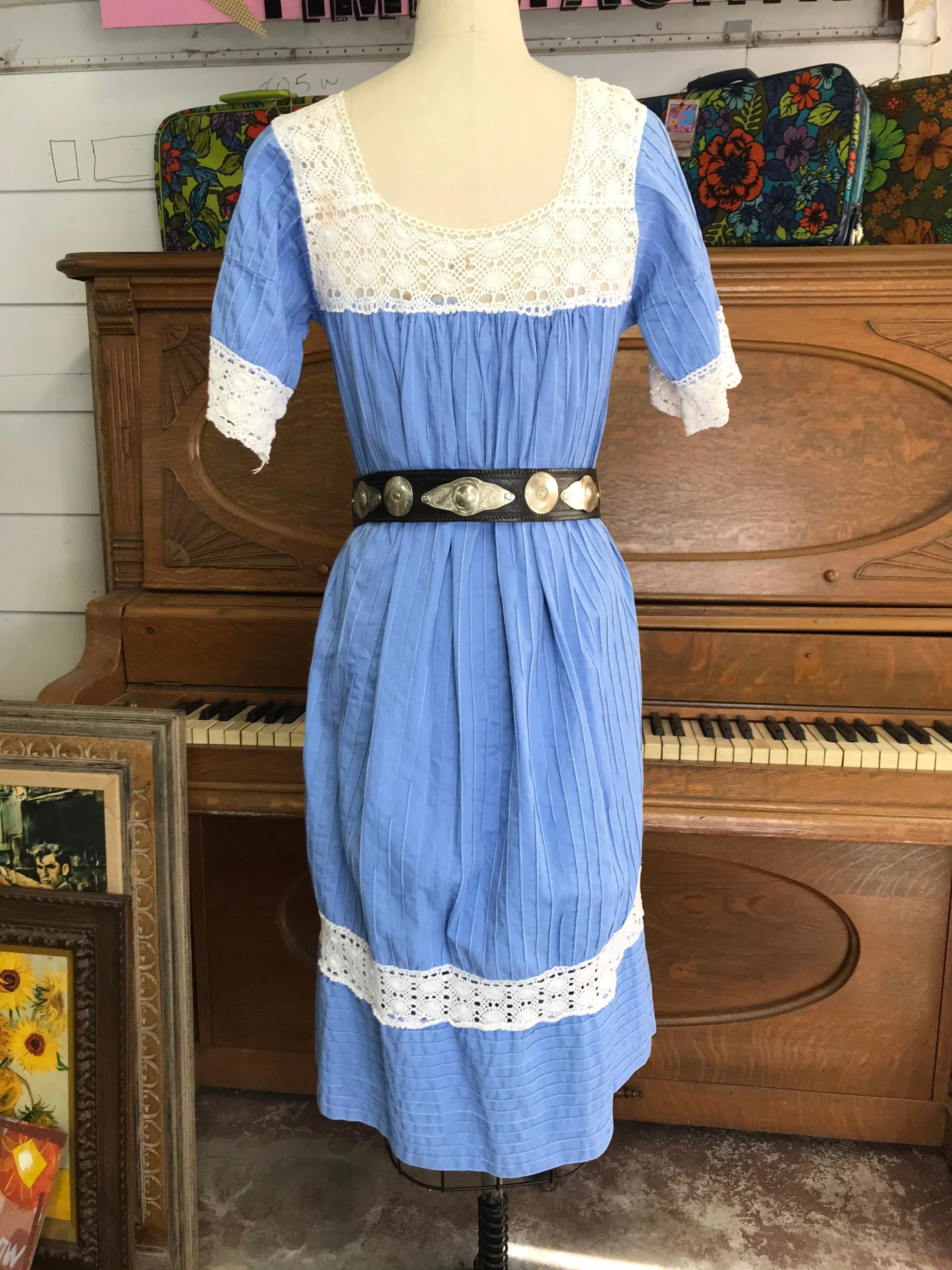 Vintage 1970s Embroidered/ Mexican Peasant Dress/ Lace Panel/ Blue Summer Dress Size M