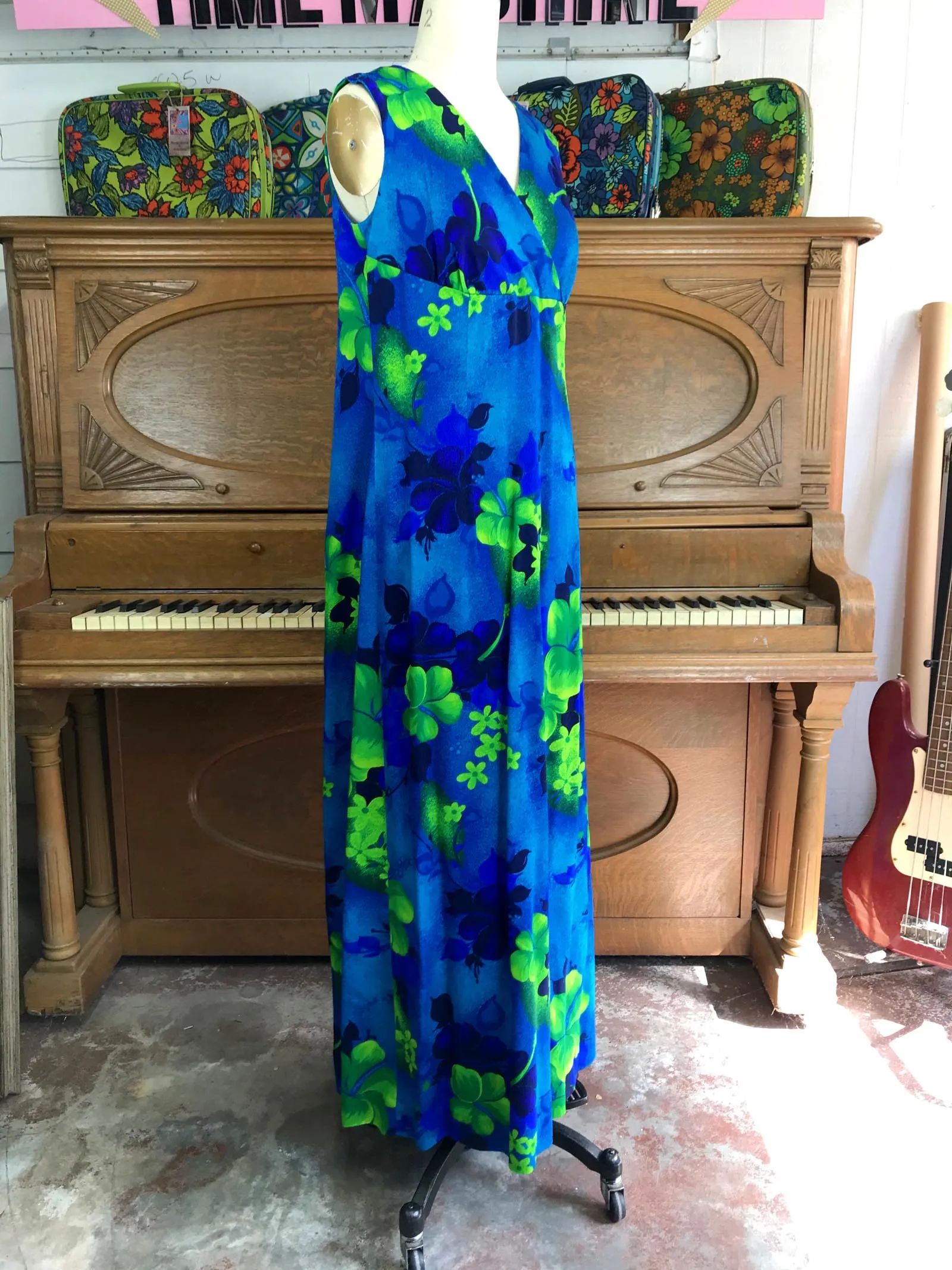 Vintage 70s | Mod Tiki Hawaiian Tropical Floral Sleeveless Boho Maxi Dress | M