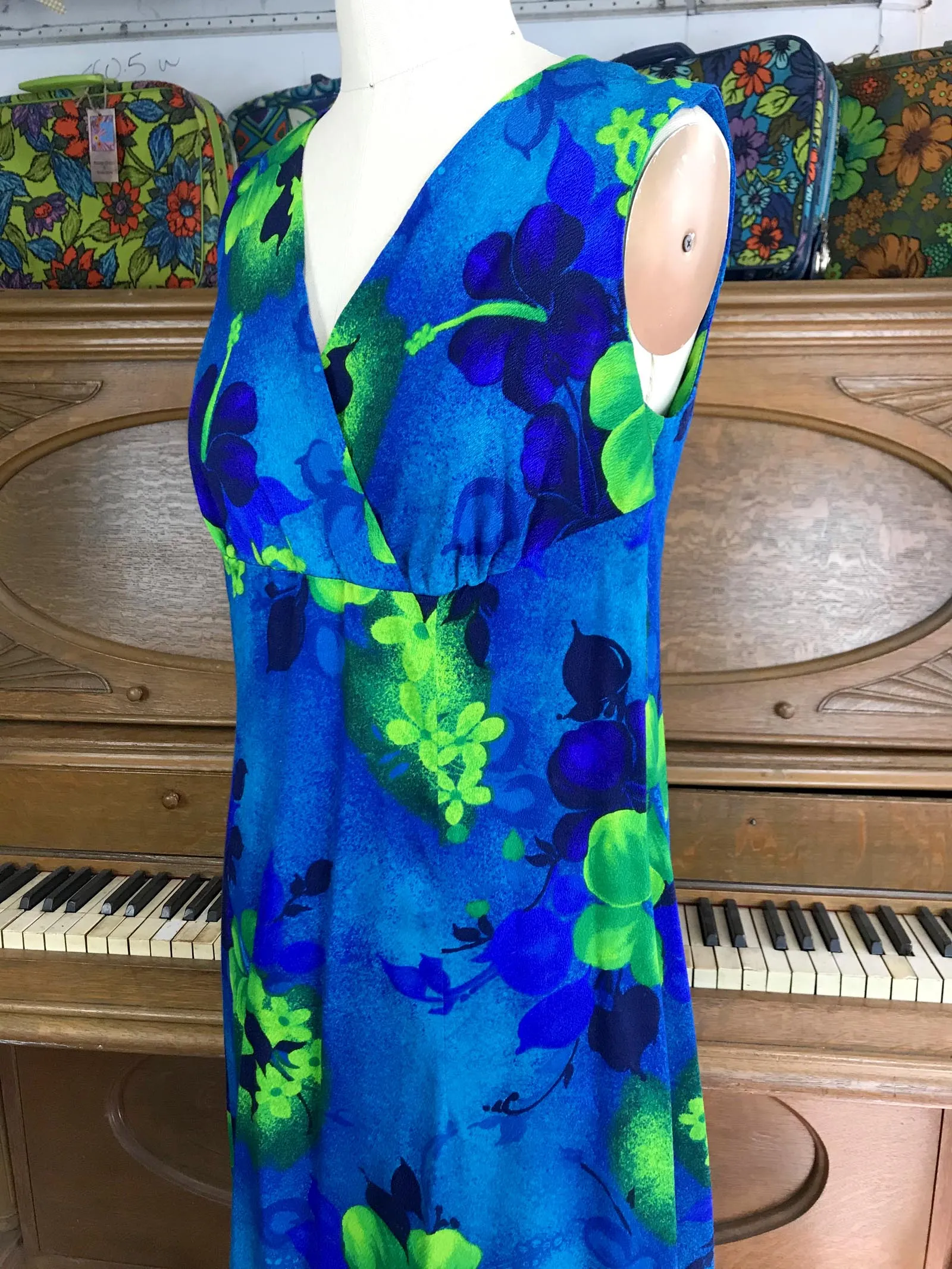 Vintage 70s | Mod Tiki Hawaiian Tropical Floral Sleeveless Boho Maxi Dress | M