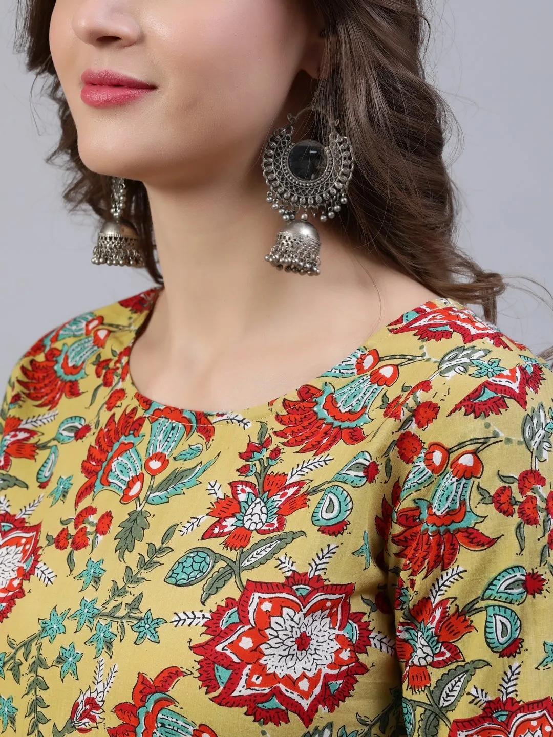 Women Green Floral Printed Dress With Dupatta